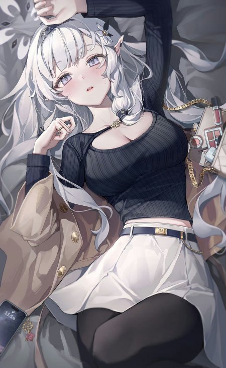 蔚蓝档案日鞠躺卧姿态白发少女插画动漫手机壁纸