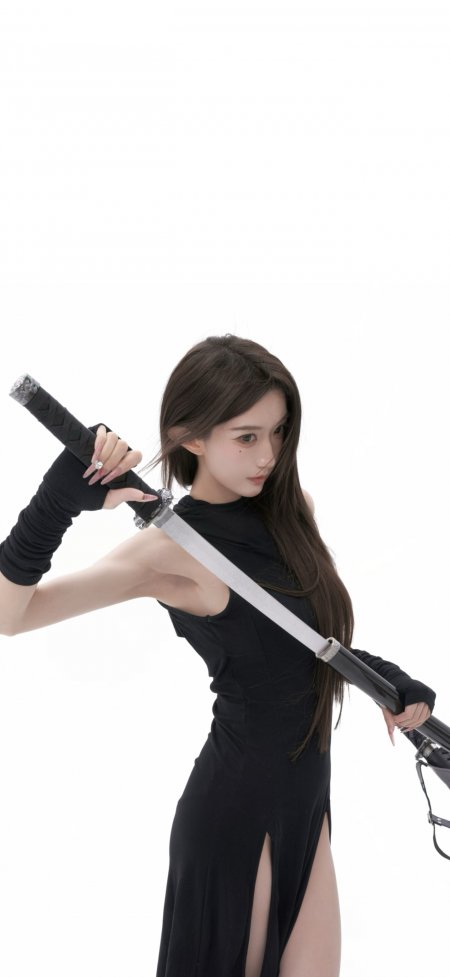 酷飒黑裙持刀高冷短发御姐美女手机壁纸