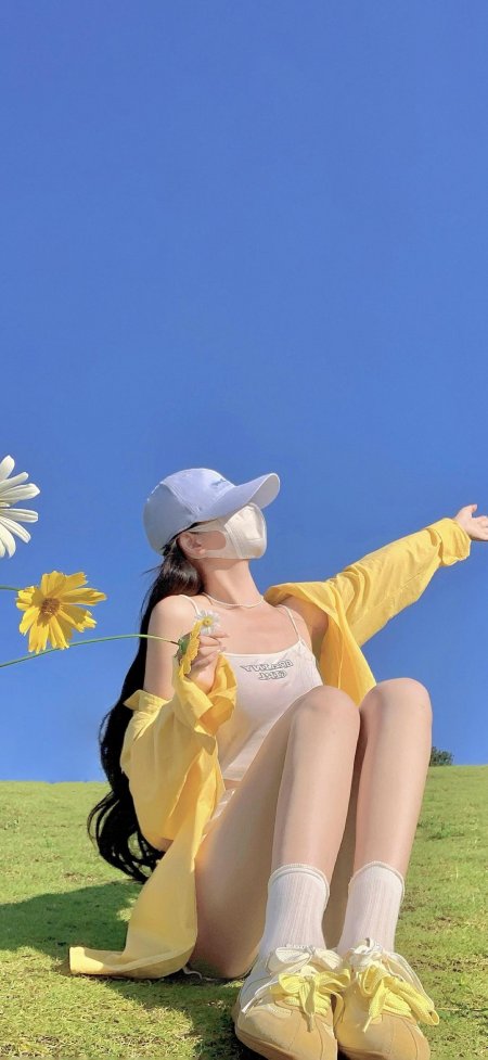 草坡黄衬衫蓝帽雏菊夏日治愈情感文艺手机壁纸