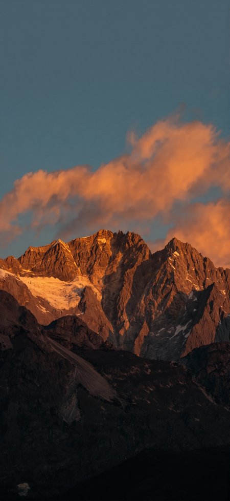 日照金山雪峰橙霞剪影壮丽风景手机壁纸