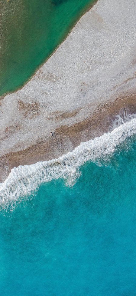 航拍青绿海水白浪沙滩唯美风景手机壁纸