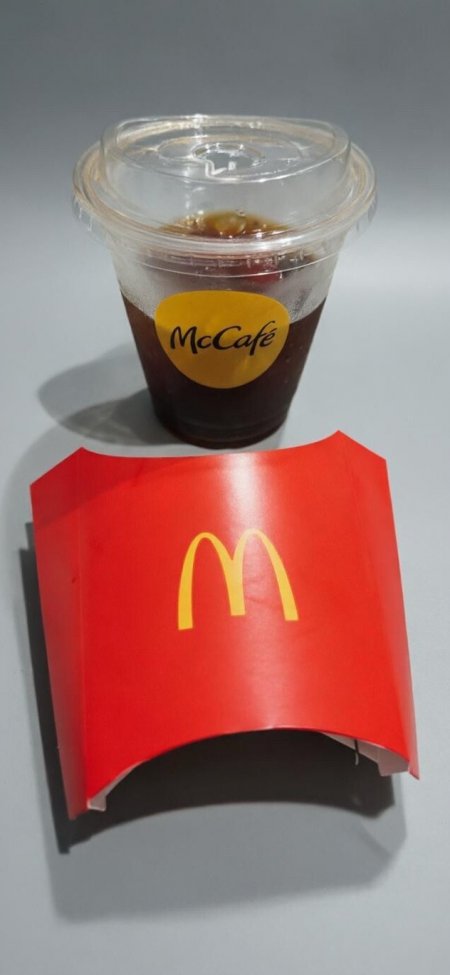 麦当劳冰咖薯条盒简约食物手机壁纸