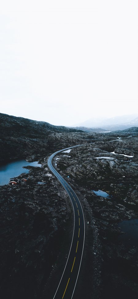 北欧冷淡风蜿蜒公路极简风景手机壁纸