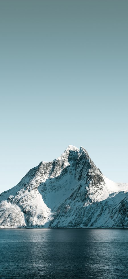 极简雪山峡湾冷色调风景手机壁纸