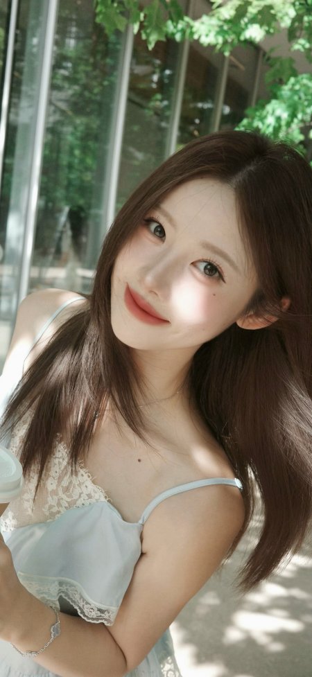 蓝蕾丝清纯微笑夏日美女手机壁纸