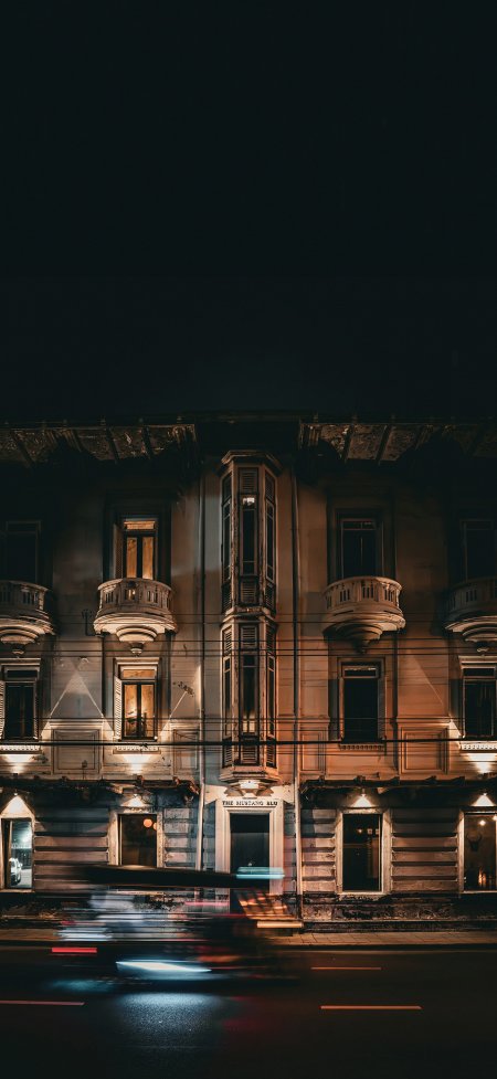 欧式建筑夜景车流光轨风景手机壁纸