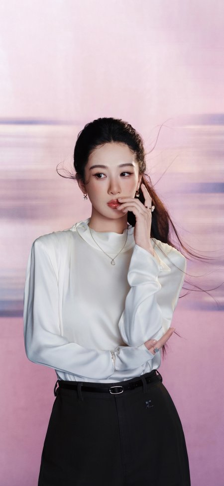 杨紫白衬衫知性侧影明星手机壁纸