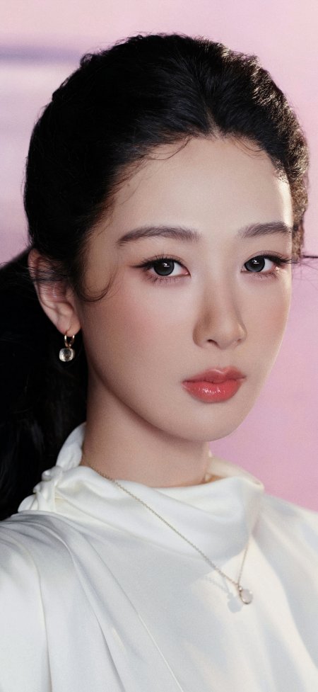 杨紫白缎衬衫优雅特写明星手机壁纸