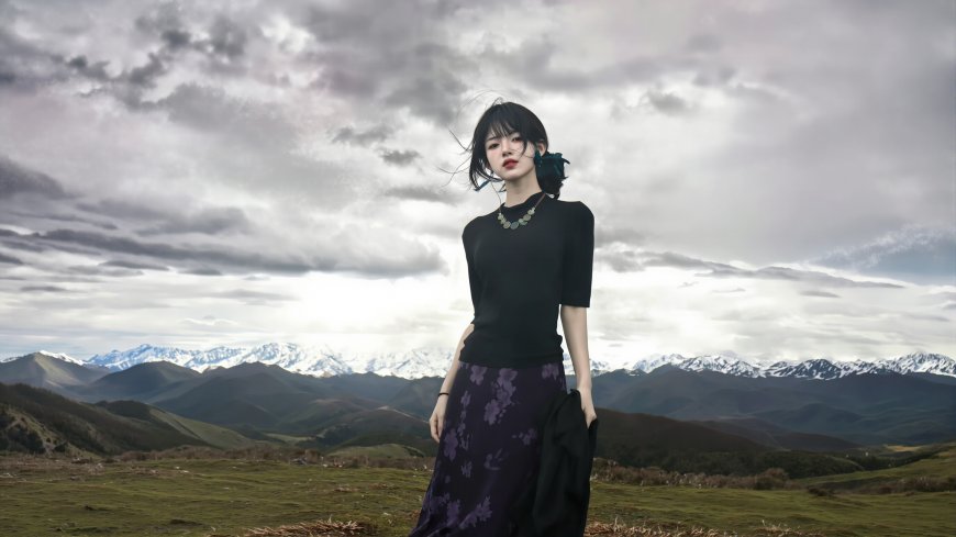 高原雪山黑衣人像摄影美女电脑壁纸