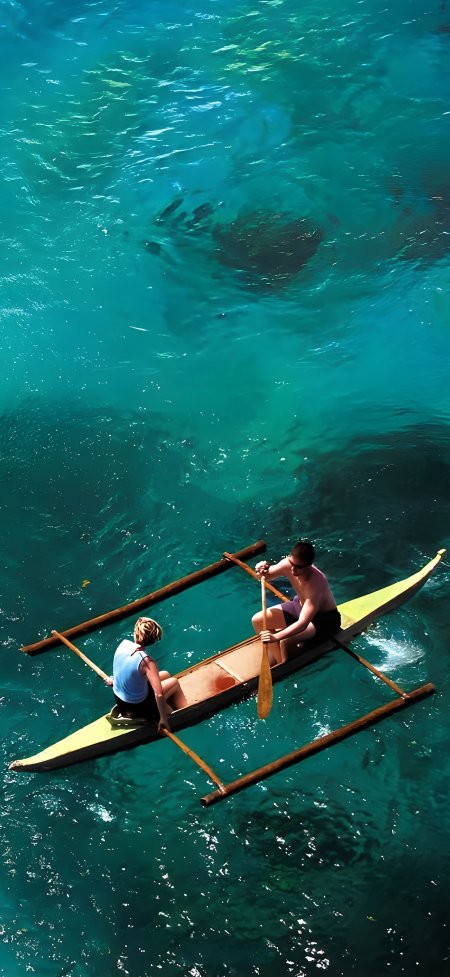 碧蓝海水独木舟俯拍夏日风景手机壁纸