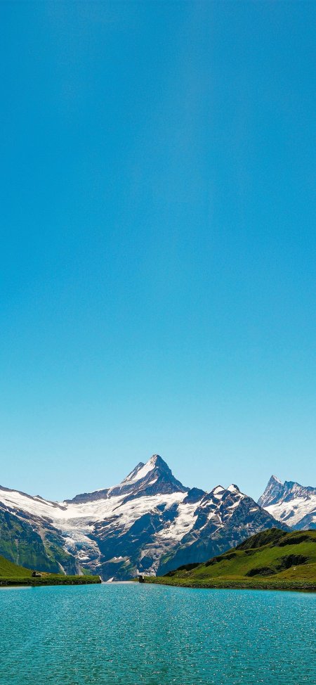 瑞士雪山碧湖草地清新风景手机壁纸