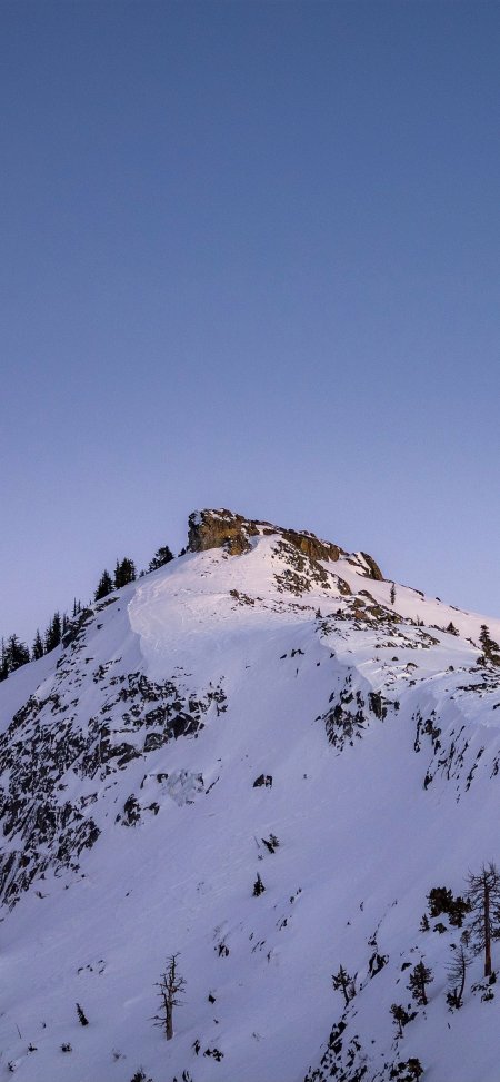 日照金山雪峰蓝天治愈风景手机壁纸