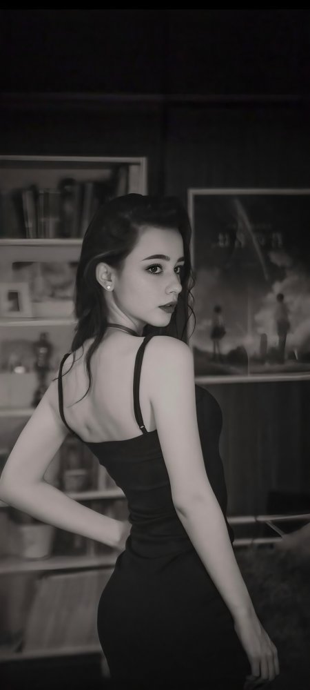 迪丽热巴黑白优雅回眸吊带摄影人物手机壁纸