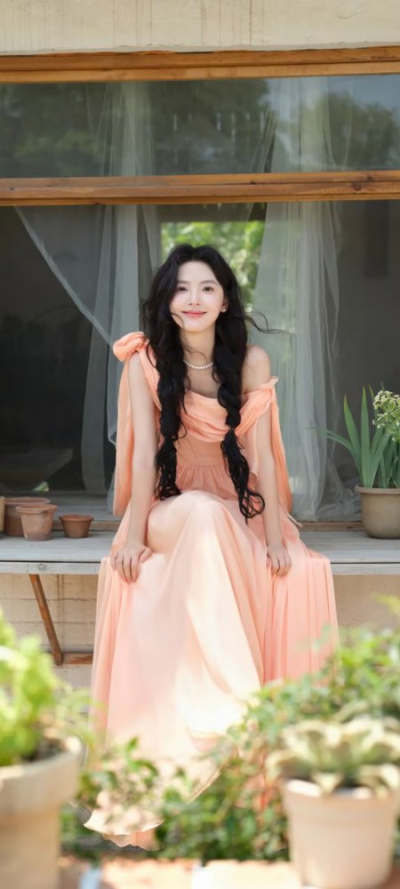 章若楠粉橘长裙编发花园木廊甜美人物手机壁纸
