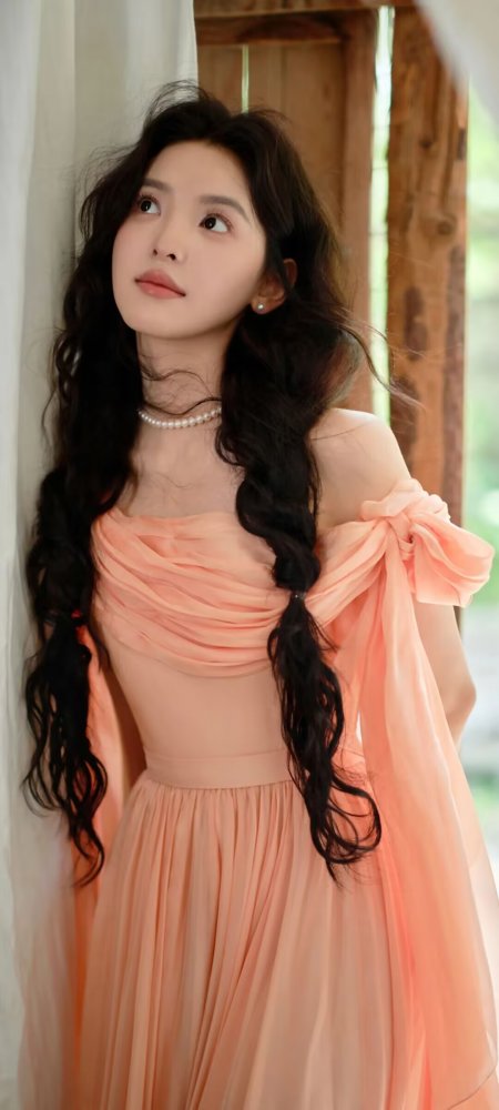 章若楠杏橘网纱礼服肩结珍珠卷发美女摄影人物手机壁纸