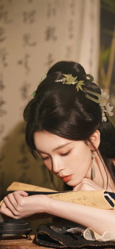 陈瑶古装持卷低眉温婉摄影美女人物手机壁纸