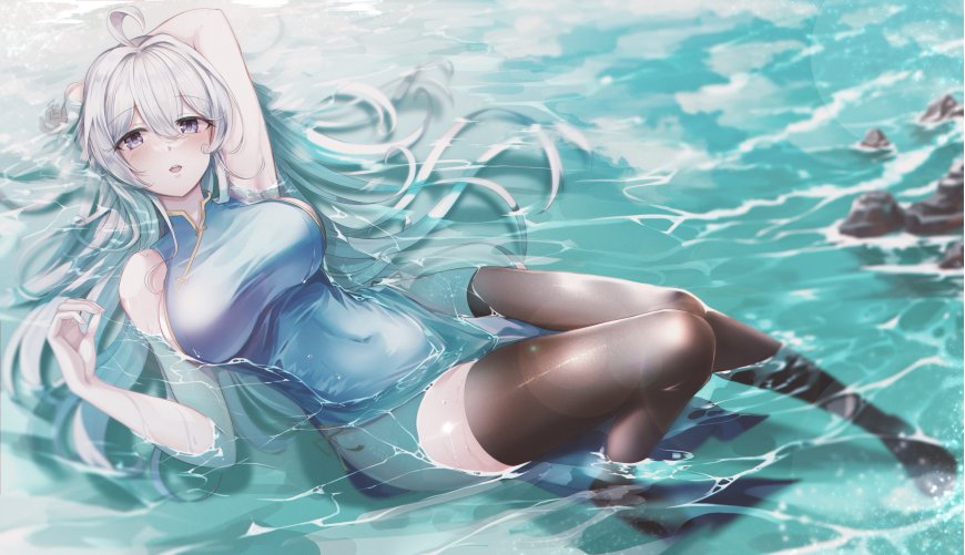 蓝发少女浅水旗袍黑丝躺卧二次元动漫电脑壁纸