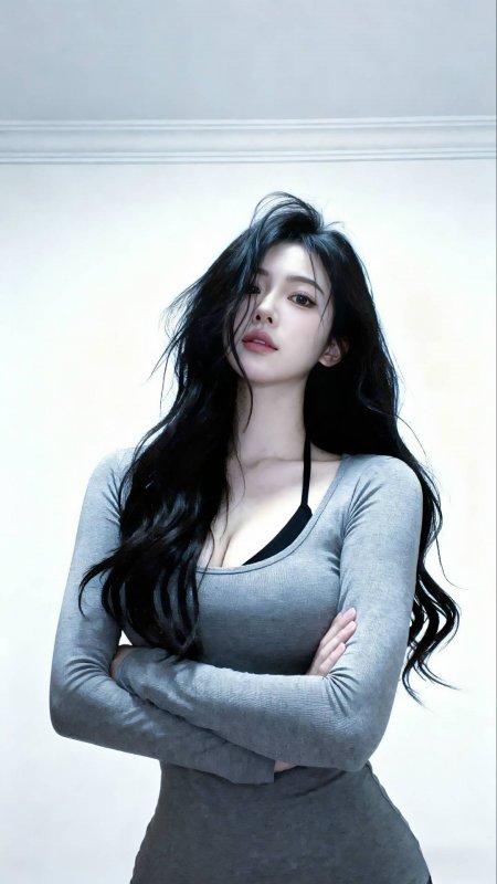 黑长发抱臂高冷气质美女手机壁纸