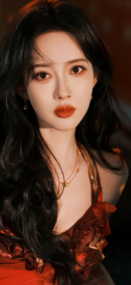 孟子义黑卷发红裙复古港风妆容亚洲美女明星手机壁纸
