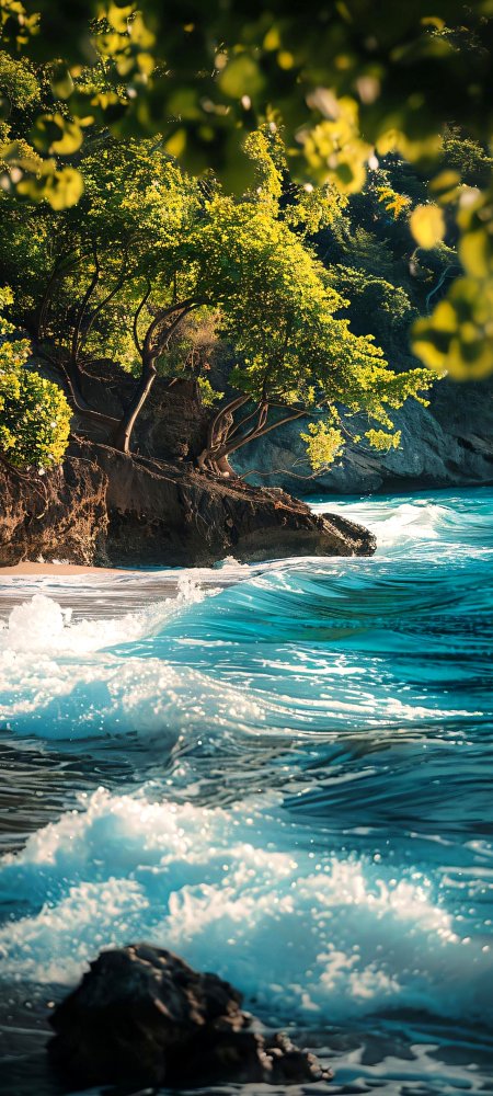碧海浪花拍岸绿树映光蓝白风景手机壁纸