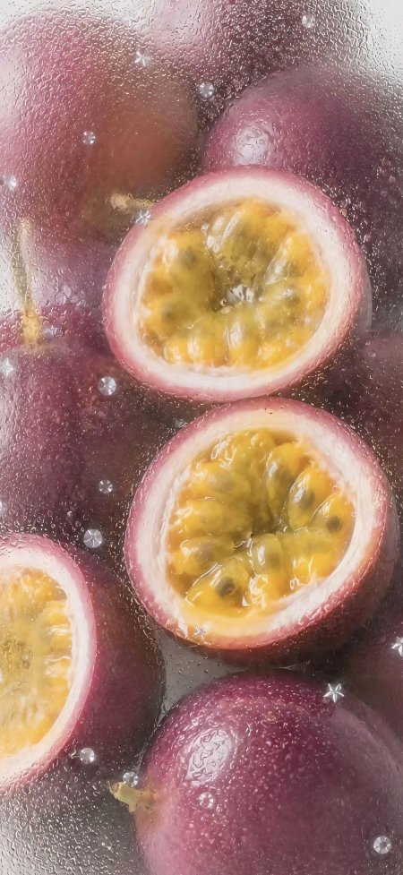 百香果切面晶莹水珠紫黄美食甜品手机壁纸