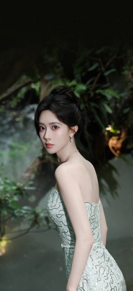 孟子义女神浅绿蕾丝礼服回眸暖金明星摄影手机壁纸