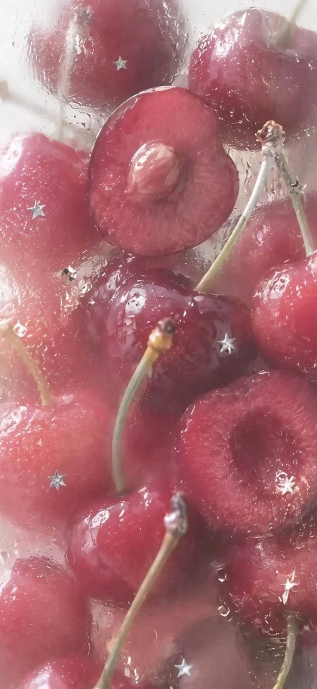 鲜红樱桃水珠晶莹粉紫美食甜品手机壁纸