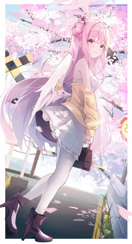 粉色长发少女樱花树下微笑粉紫动漫手机壁纸