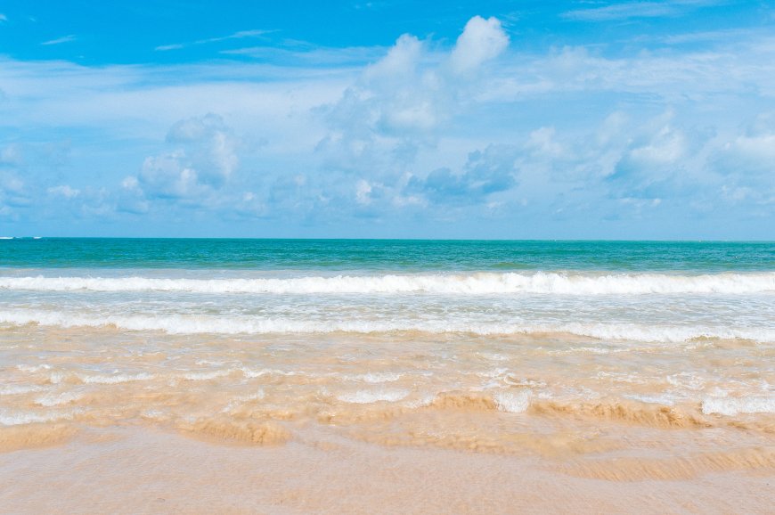 碧海蓝天白浪沙滩蓝白风景电脑壁纸