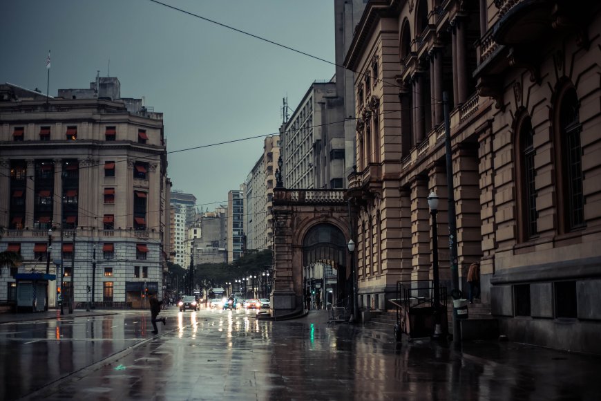 布宜诺斯艾利斯雨夜街景灰蓝城市建筑电脑壁