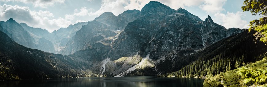 高山湖泊倒影青灰风景电脑壁纸精选