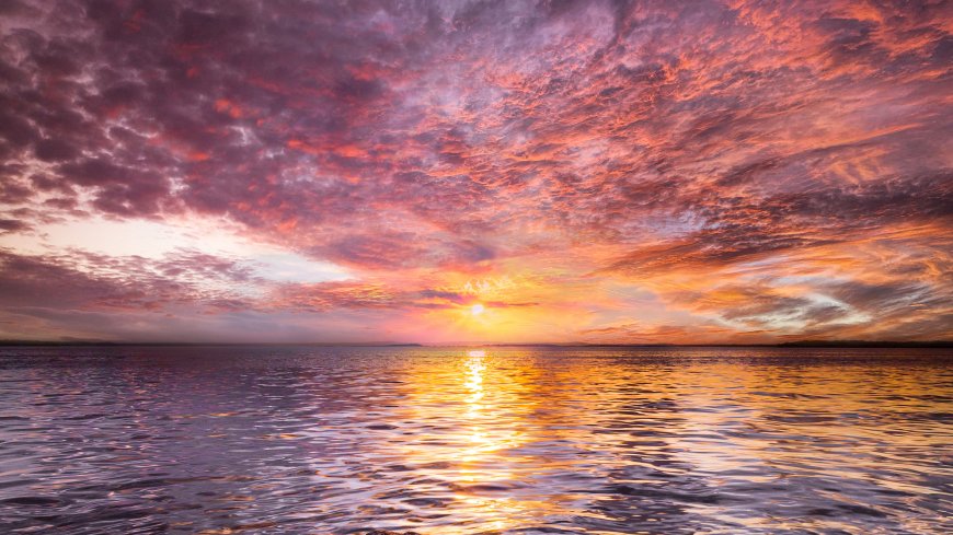 夕阳湖面金光倒影紫橙风景电脑壁纸