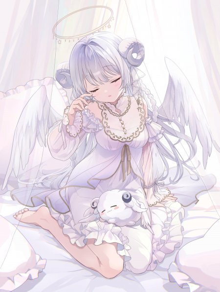 天使少女闭眼微笑淡紫唯美动漫手机壁纸