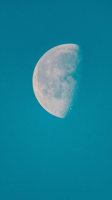 月球半影清晰蓝空太空科幻手机壁纸