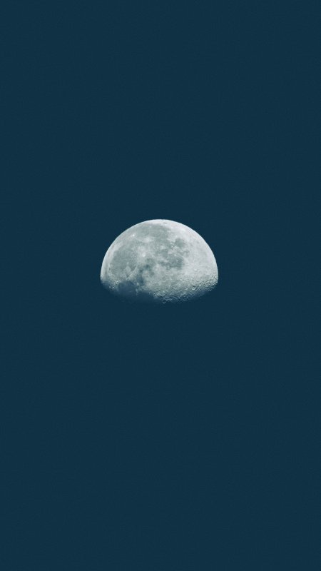 半轮明月悬空深蓝太空科幻手机壁纸