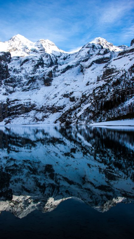雪山倒影湖面蓝白自然风景手机壁纸