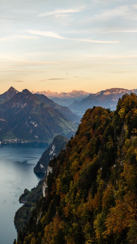 瑞士阿尔卑斯湖光山色金橙风景手机壁纸