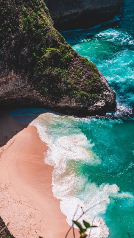巴厘岛精灵沙滩碧海白沙蓝绿风景手机壁纸
