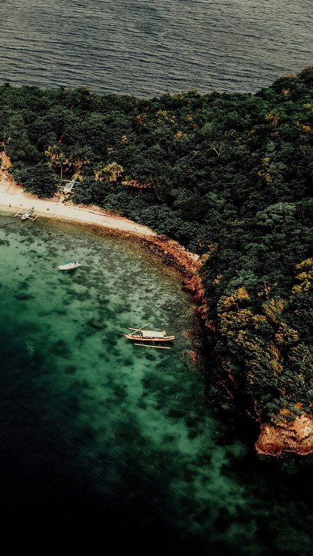 热带海岛碧海绿林航拍风景手机壁纸