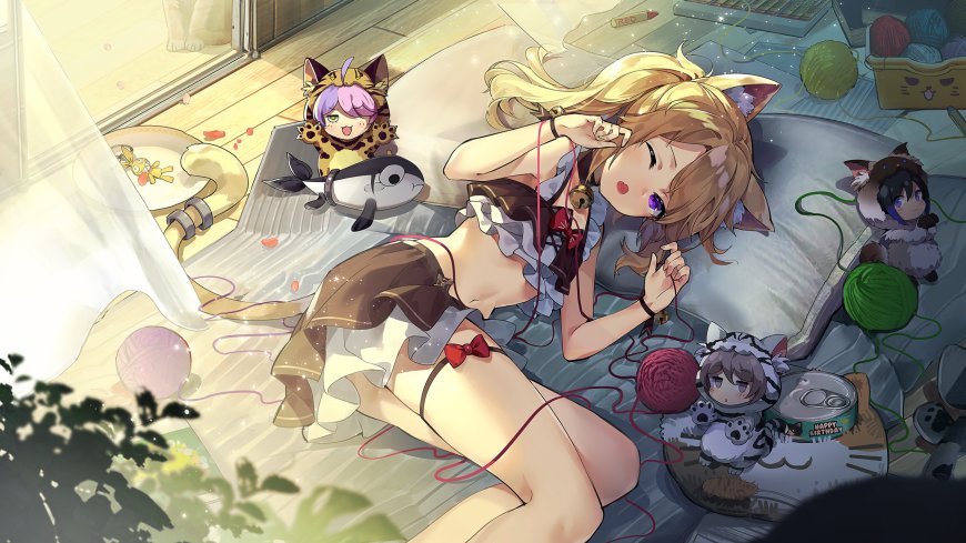 猫耳少女躺卧毛线团暖金动漫电脑壁纸