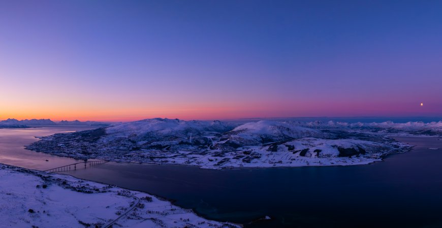 雪山海湾日落紫霞高清风景电脑壁纸
