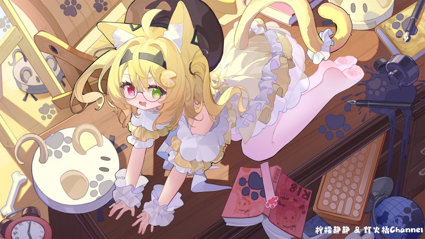 猫耳少女柠檬发饰暖金动漫电脑壁纸