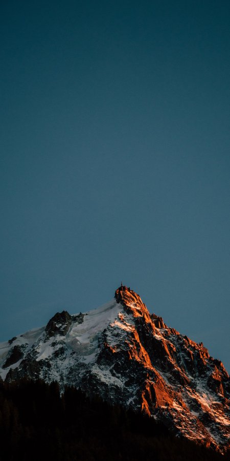 雪山峰顶夕照金红蓝调风景手机壁纸
