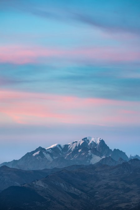 雪山巍峨云霞粉蓝风景手机壁纸精选
