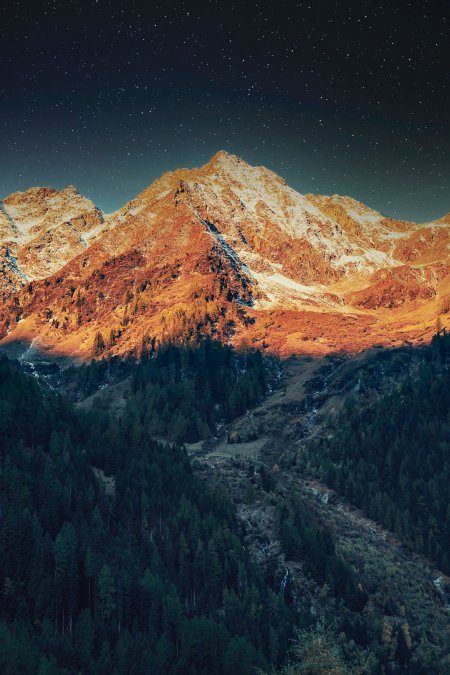 雪山星空璀璨蓝金风景手机壁纸精选