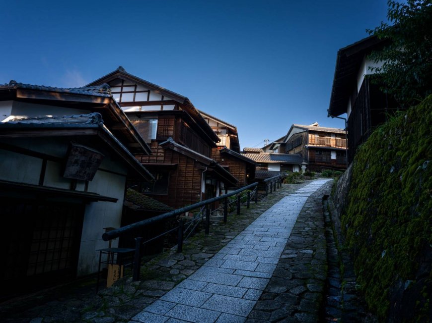 京都三年坂石板小径青灰古风建风景电脑壁纸