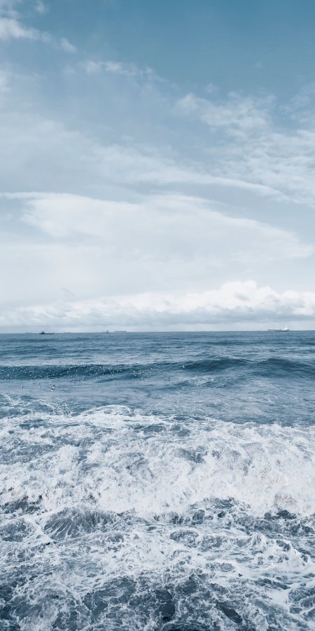 海浪翻涌白沫蔚蓝自然风景手机壁纸