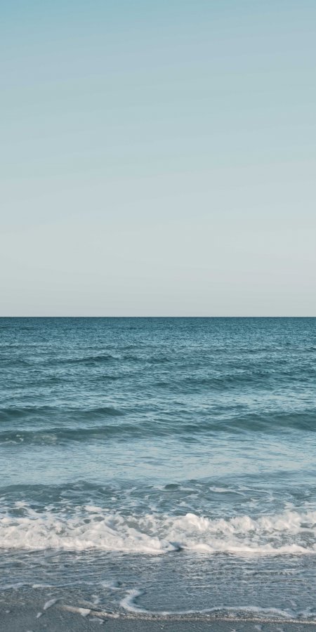 海浪轻拍沙滩蓝白风景手机壁纸精选