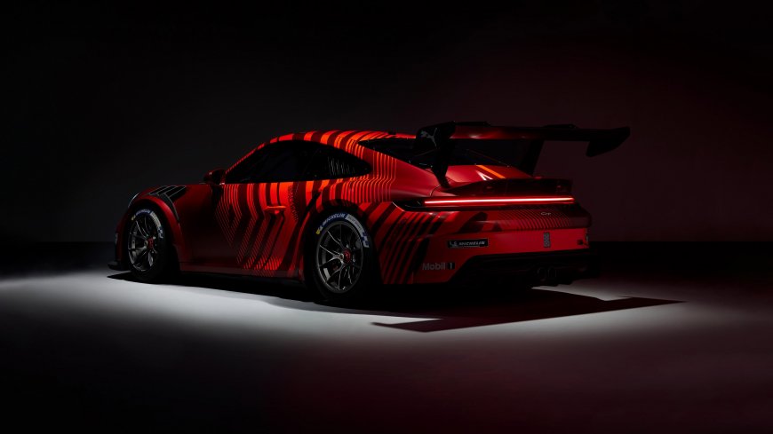 保时捷911GT3RS红黑条纹涂装赛道超跑暗红汽车电脑壁纸