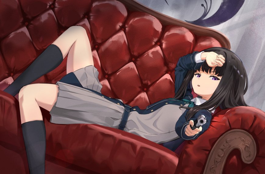 Lycoris Recoil井之上泷奈黑发少女红沙发持枪慵懒动漫电脑壁纸